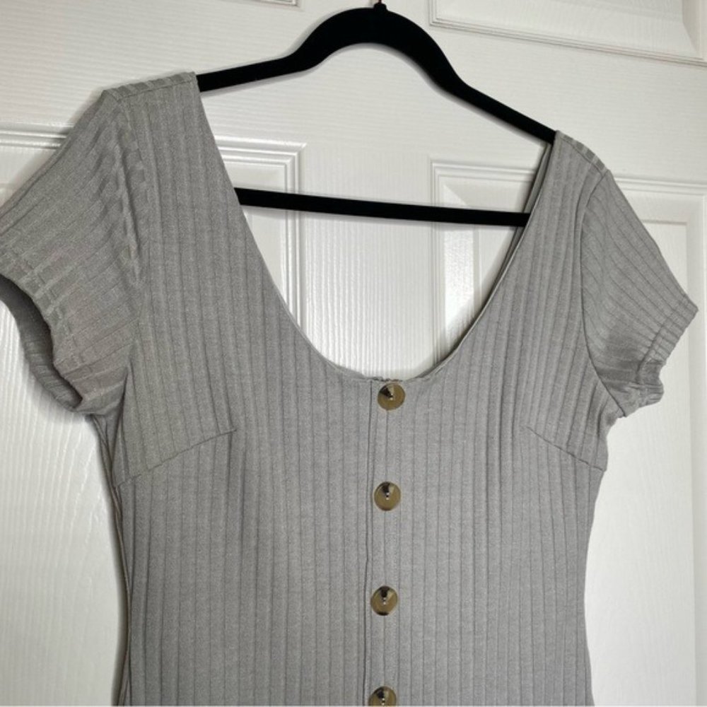 Sabo Skirt Bakari Gray Ribbed Button Front Mini Dress - Picture 3 of 9